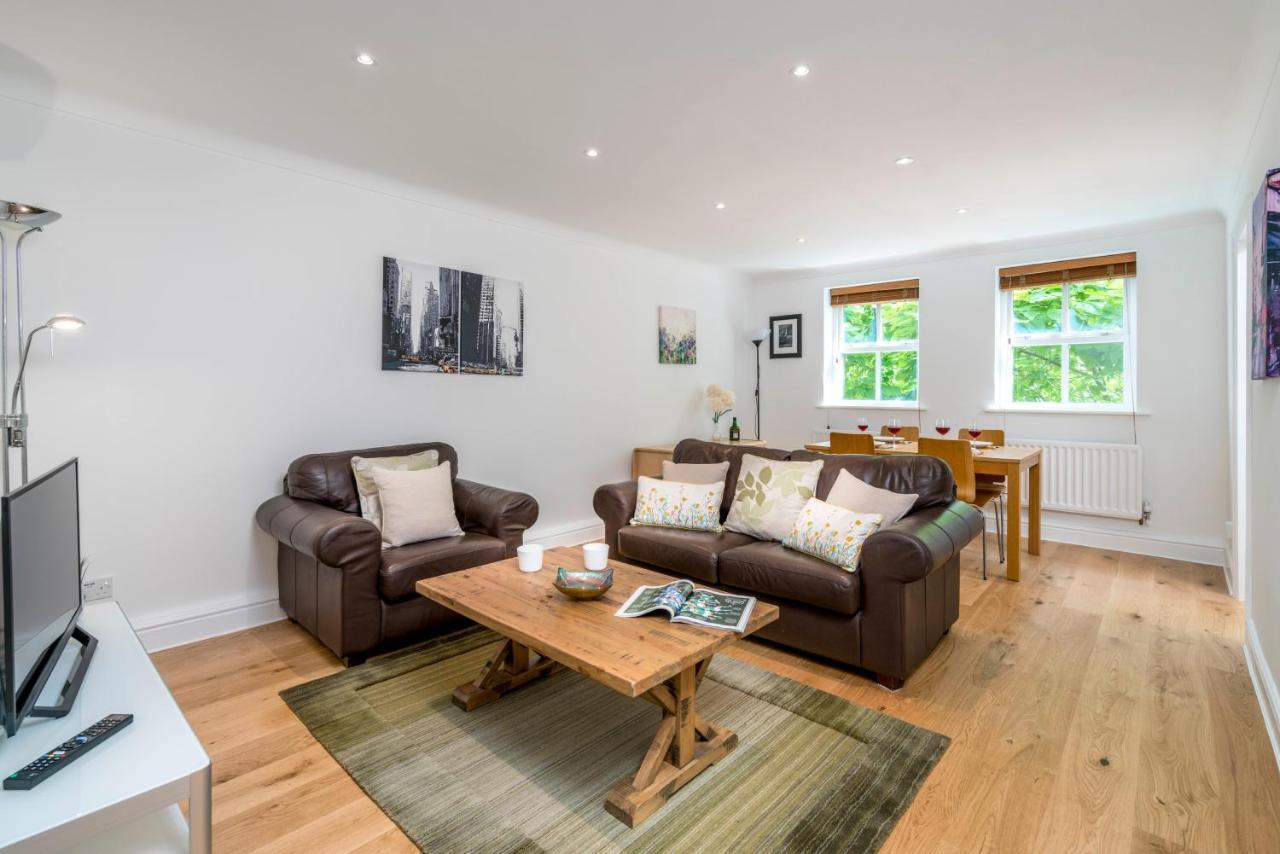 Splendid Near Vauxhall Tube Apartment *