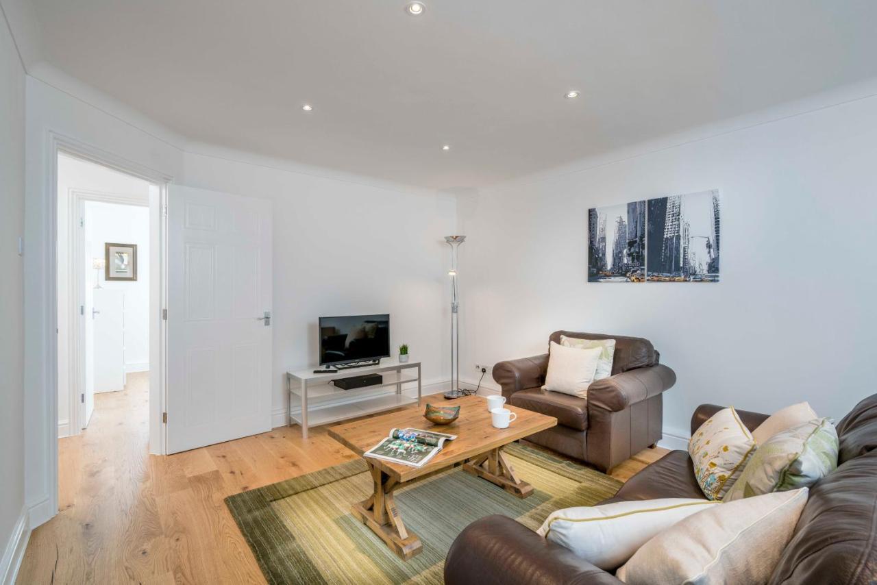 Apartment Splendid Near Vauxhall Tube London